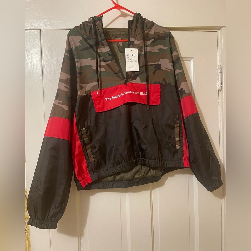 Pullover light jacket